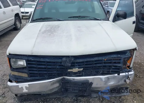 1993 Chevrolet Gmt-400 C1500 из США, поврежденный, VIN 1GCEC14C7PE247889